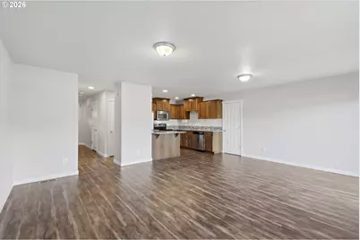 6117 NE 70th Ct, Vancouver, WA 98661 - Photo 11