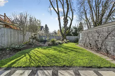 7814 N Willamette Blvd, Portland, OR 97203 - Photo 27