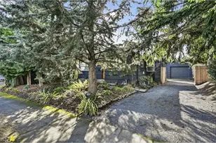 7814 N Willamette Blvd, Portland, OR 97203 - Photo 33