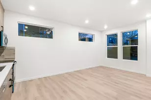 8328 N Bank St, Portland, OR 97203 - Photo 15