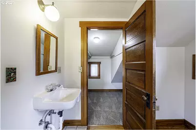 126 Nursery St, Ashland, OR 97520 - Photo 27