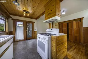 126 Nursery St, Ashland, OR 97520 - Photo 15