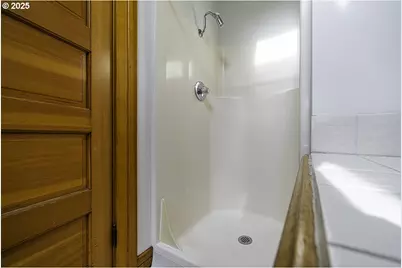 126 Nursery St, Ashland, OR 97520 - Photo 35