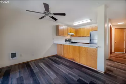 2067 SW Fellows St, McMinnville, OR 97128 - Photo 7