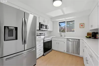 13583 SW 64th Ave, Portland, OR 97219 - Photo 11