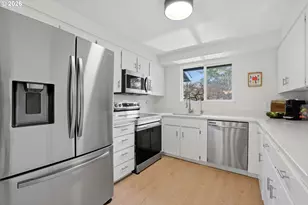 13583 SW 64th Ave, Portland, OR 97219 - Photo 11