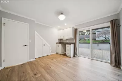 1831 SW Evans St, Portland, OR 97219 - Photo 21