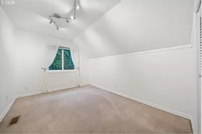 1831 SW Evans St, Portland, OR 97219 - Photo 31