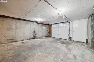 1831 SW Evans St, Portland, OR 97219 - Photo 39