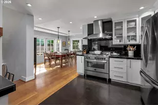 2798 SW Old Orchard Rd, Portland, OR 97201 - Photo 17