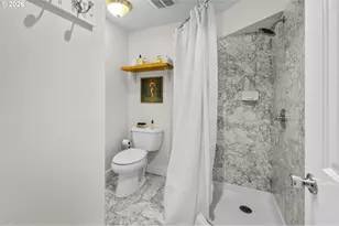 2798 SW Old Orchard Rd, Portland, OR 97201 - Photo 41