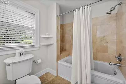 2798 SW Old Orchard Rd, Portland, OR 97201 - Photo 35