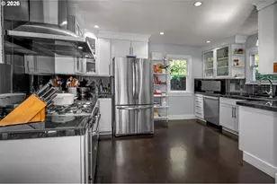 2798 SW Old Orchard Rd, Portland, OR 97201 - Photo 13