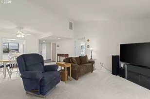 16925 SW Monterey Ln, Portland, OR 97224 - Photo 9