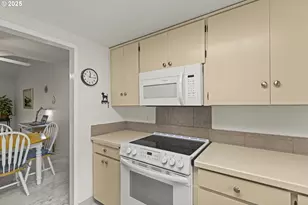 16925 SW Monterey Ln, Portland, OR 97224 - Photo 13