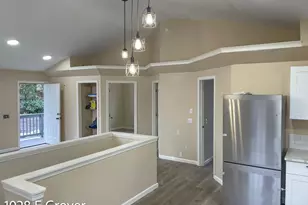 1028 E Grover Ave, Cottage Grove, OR 97424 - Photo 5