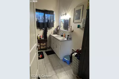 1028 E Grover Ave, Cottage Grove, OR 97424 - Photo 17