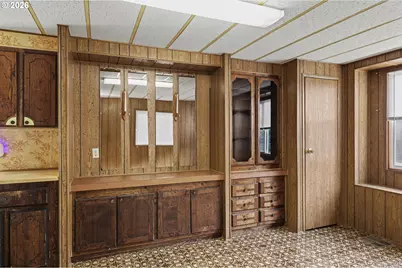 82274 River Dr, Creswell, OR 97426 - Photo 11