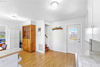 2326 Evergreen Ave, Salem, OR 97301 - Photo 13