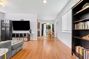 15667 SE Rainier Ave, Clackamas, OR 97015 - Photo 5