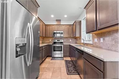 15667 SE Rainier Ave, Clackamas, OR 97015 - Photo 9