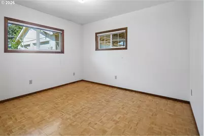 10737 NE Shaver St, Portland, OR 97220 - Photo 25