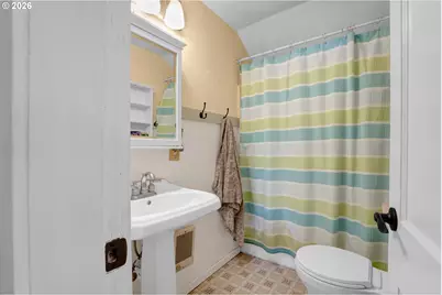 79080 N River Rd, Cottage Grove, OR 97424 - Photo 23