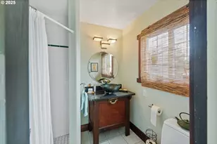 93648 W Mill Ln, Coos Bay, OR 97420 - Photo 35