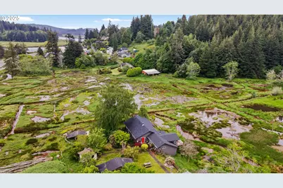 93648 W Mill Ln, Coos Bay, OR 97420 - Photo 5