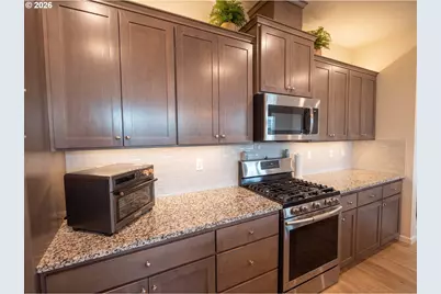 7275 SE Bristletail Ln, Hillsboro, OR 97129 - Photo 11