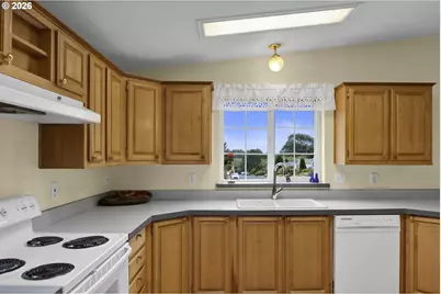 365 NE 70th Dr, Newport, OR 97365 - Photo 17