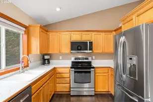 33696 SE Davona Dr, Scappoose, OR 97056 - Photo 11