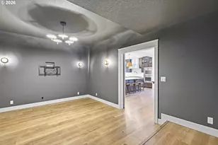 160 SE 19th St, Troutdale, OR 97060 - Photo 21