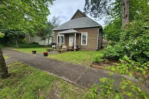 967 Greenwood St, Junction City, OR 97448 - Photo 9