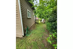 967 Greenwood St, Junction City, OR 97448 - Photo 13