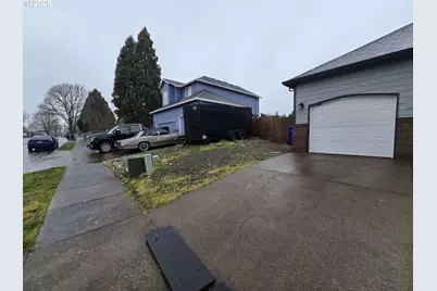 18928 Highland Dr, Oregon City, OR 97045 - Photo 3