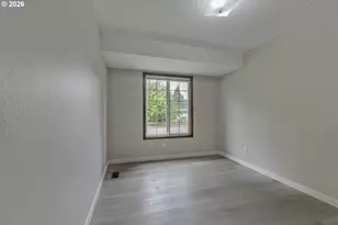 324 SE 30th Ave, Hillsboro, OR 97123 - Photo 17