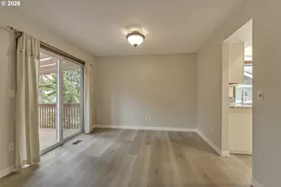 324 SE 30th Ave, Hillsboro, OR 97123 - Photo 7