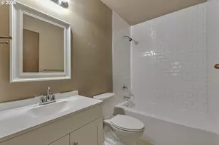 324 SE 30th Ave, Hillsboro, OR 97123 - Photo 15