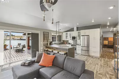 1645 N Jantzen Ave, Portland, OR 97217 - Photo 11