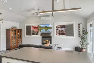 1645 N Jantzen Ave, Portland, OR 97217 - Photo 17