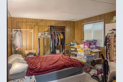 8 NE Mary Ann Ln, Roseburg, OR 97470 - Photo 11