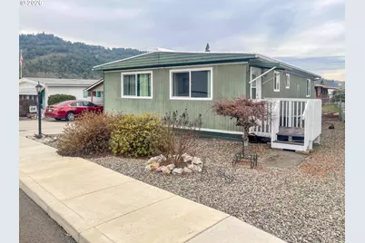 8 NE Mary Ann Ln, Roseburg, OR 97470 - Photo 23