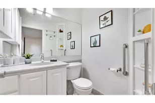 6737 SW 30th Ave, Portland, OR 97219 - Photo 23