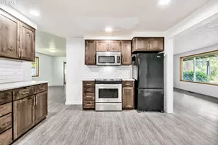 26019 Marina Rd, Veneta, OR 97487 - Photo 13