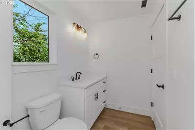 1209 S 6th Ave, Kelso, WA 98626 - Photo 29