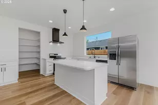 1209 S 6th Ave, Kelso, WA 98626 - Photo 9