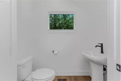 1209 S 6th Ave, Kelso, WA 98626 - Photo 15