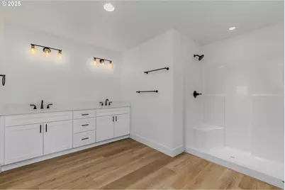 1209 S 6th Ave, Kelso, WA 98626 - Photo 23