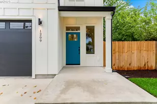 1209 S 6th Ave, Kelso, WA 98626 - Photo 3